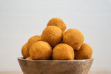 Bolinhas de Queijo Frito Congelado com aproximadamente 12 unidades