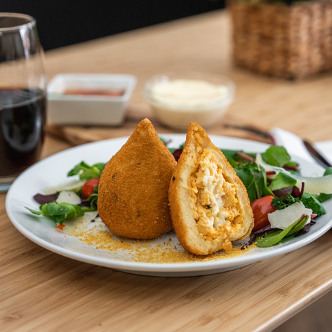 4 Unidades Coxinha de Frango Frita Congelada